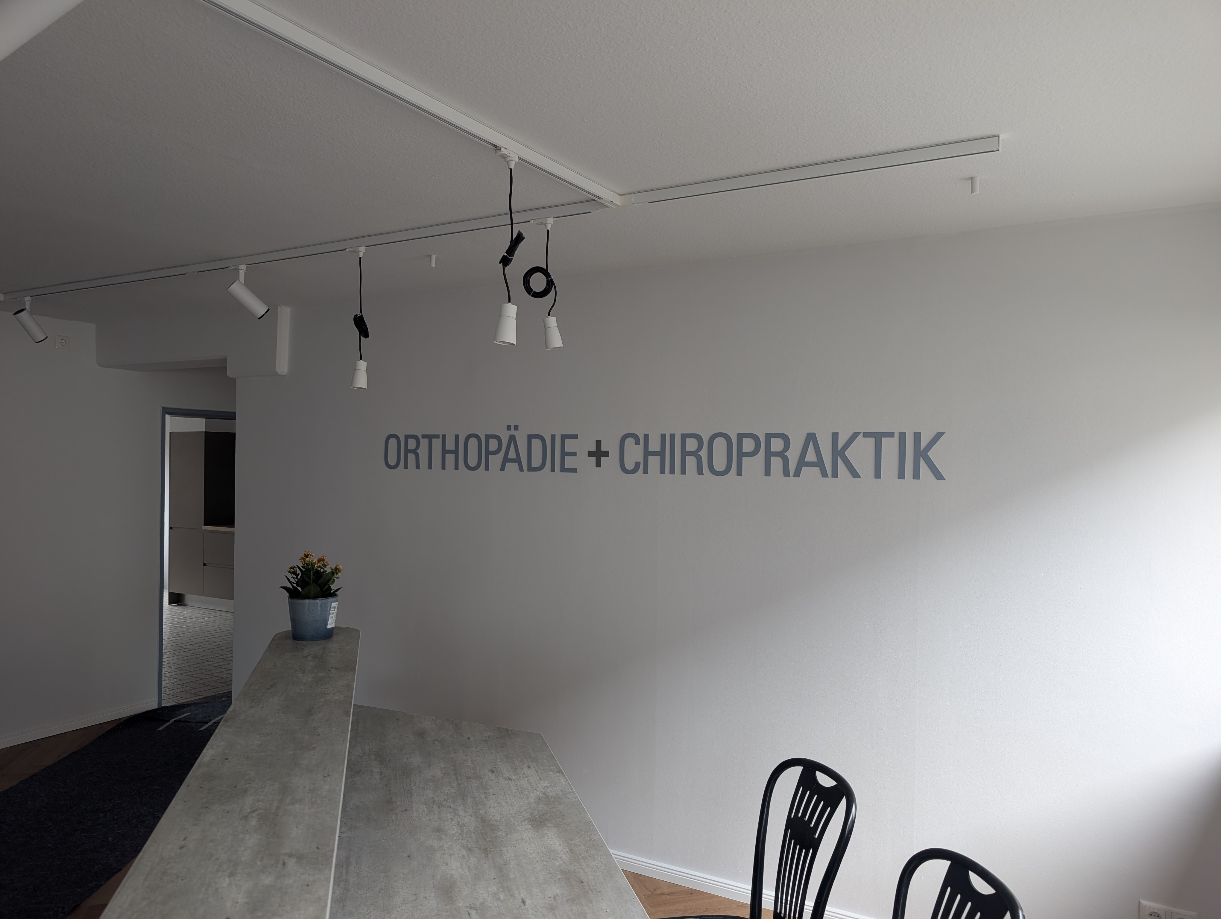 Empfang der Praxis Orthopädie und Chiropraktik in Elmshorn